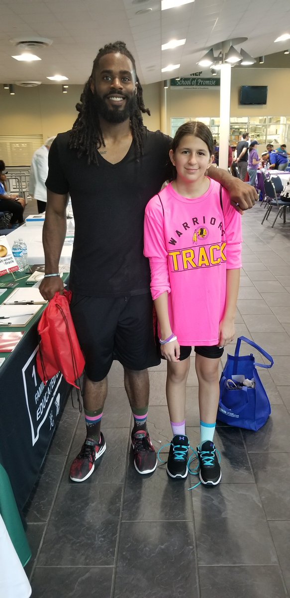 SmiththeDiag's tweet photo. ππΏββοΈππΏββοΈππΏββοΈππΏββοΈ
#SpringFunRun18 #3Years3Miles #EveryChild2020 https://t.co/9YkhgzoS5V