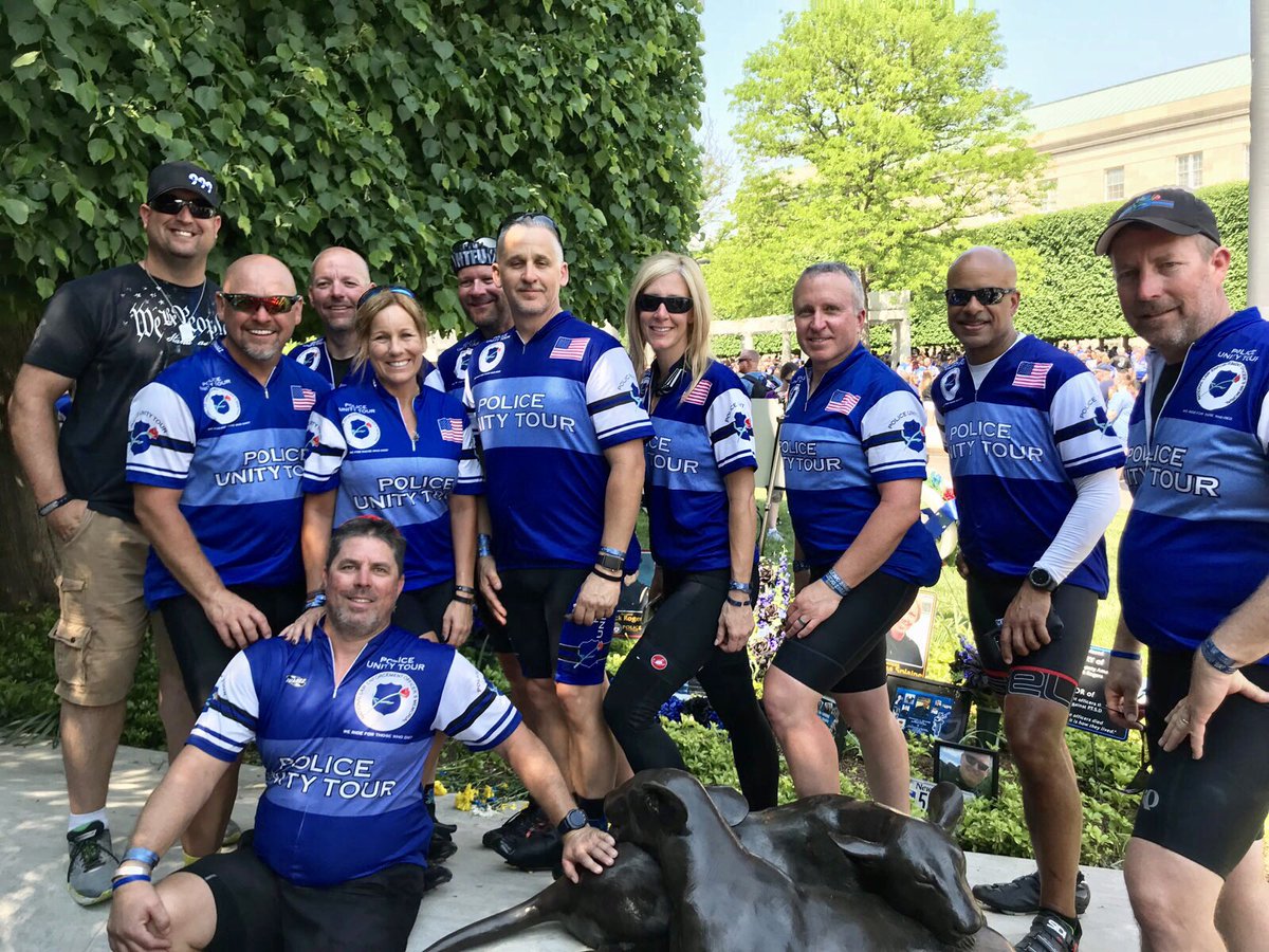 sacsheriff's tweet photo. We would like to congratulate all the participants of the Police Unity Tour and especially our Northern California Chapter XIII for finishing today! Way to go! #policeunitytour2018 https://t.co/EubPnKy6zX