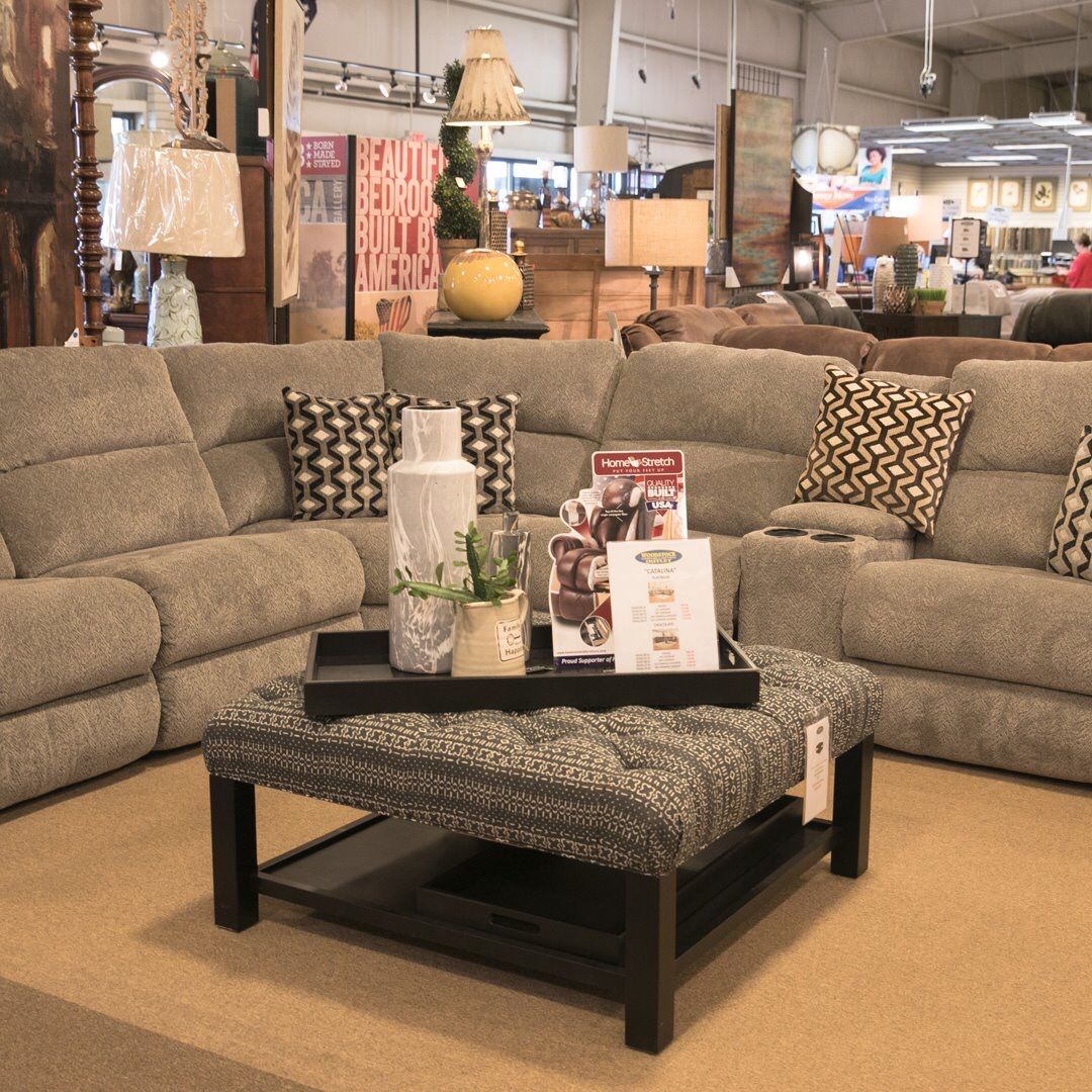 WFMOShowroom's tweet photo. Put this Craftmaster ottoman to use however you like. Stylish centerpiece or evening foot rest, it’s up to you. #Ottoman #Craftmaster #InteriorDesign #Furniture https://t.co/lBY6R9W0fW