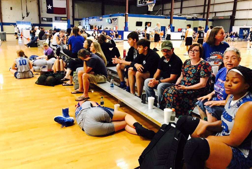 FalynMyers's tweet photo. Another tournament...or two in the 📚for LB Chaos! These girls played in 5 games today with little rest in between and they definitely took advantage of that time!
#TwoTournamentsOneDay #GettingExperience #LearningEveryGame #LBChaos #VarsityBall #LampasasProud https://t.co/lybzV7aZK8