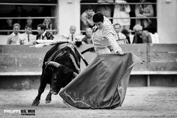 Galería: La mirada de Philippillo vió a… Marc Serrano, Alberto Aguilar y la alternativa de Mario Palacios: torosenelmundo.com/2018/05/12/gal…
