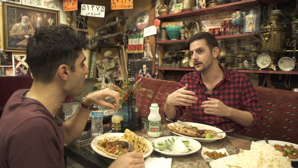 AJEnglish's tweet photo. We travel to Los Angeles' 'Tehrangeles' to explore the complexities of being an Iranian American https://t.co/OqrCEgCfYL https://t.co/rYKlQKDYYn