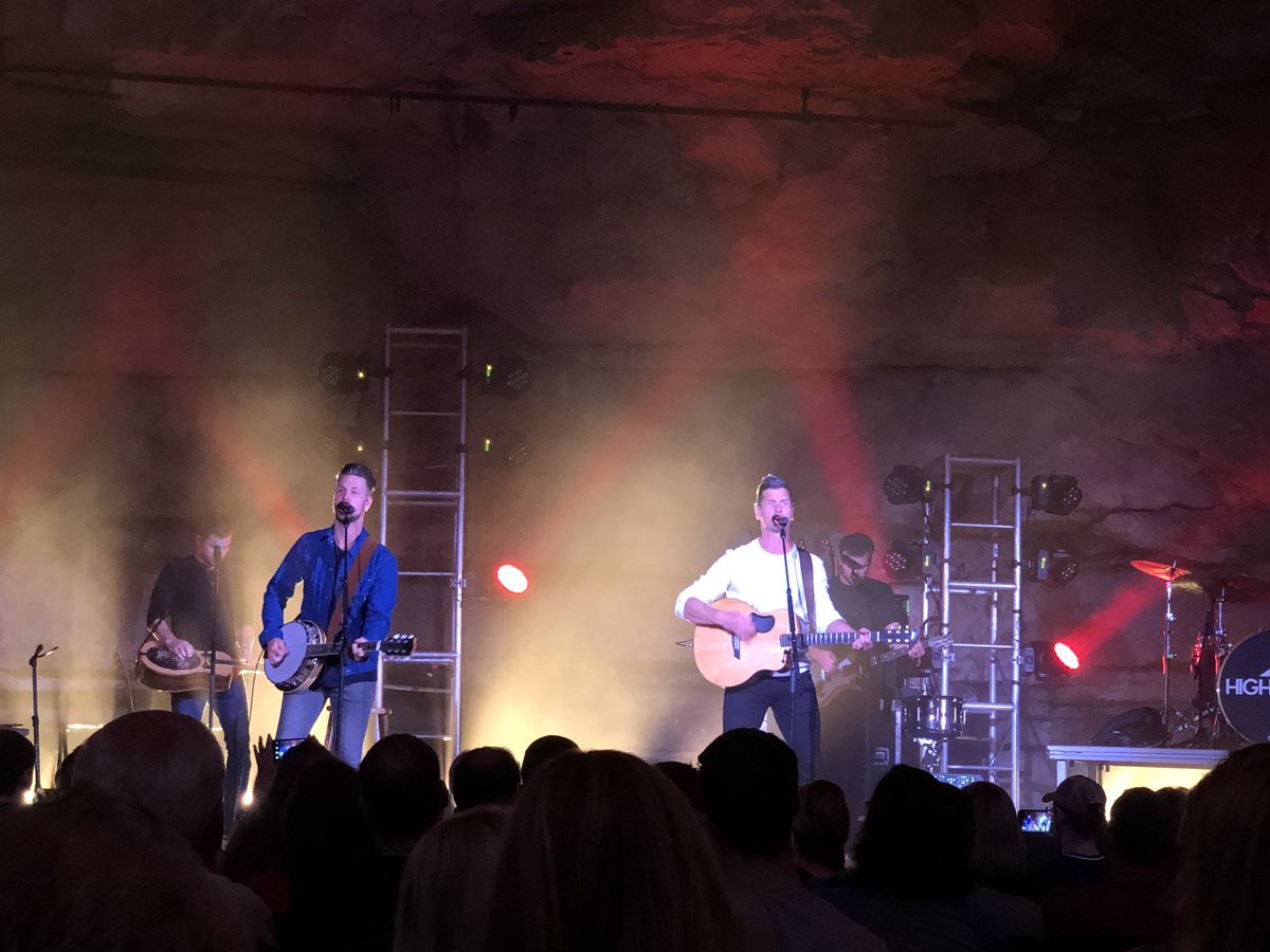JenOBannon's tweet photo. Just saw @MattStellMusic and @HIGHVALLEY perform @CCavernslive...AMAZING!!!!! ❤️❤️❤️ #showsfrombelow https://t.co/Jfo7UUD18G
