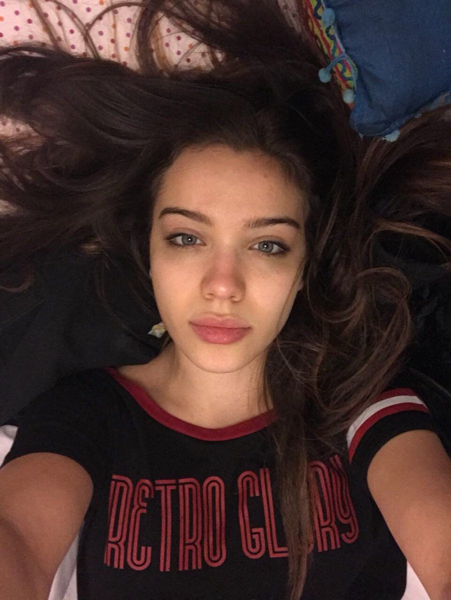 JulianSerrano01's tweet photo. Filtro tus fotos porq son muy lindas @LenaNarvay https://t.co/RSZuhV2JHO