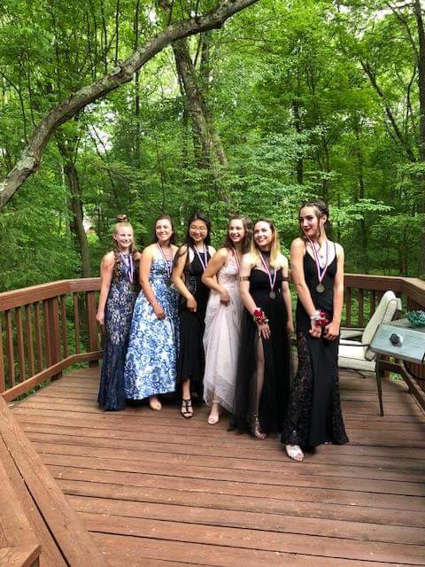 WTWBoyscrew's tweet photo. These are solid prom accessories. https://t.co/ObVHLQq3nO