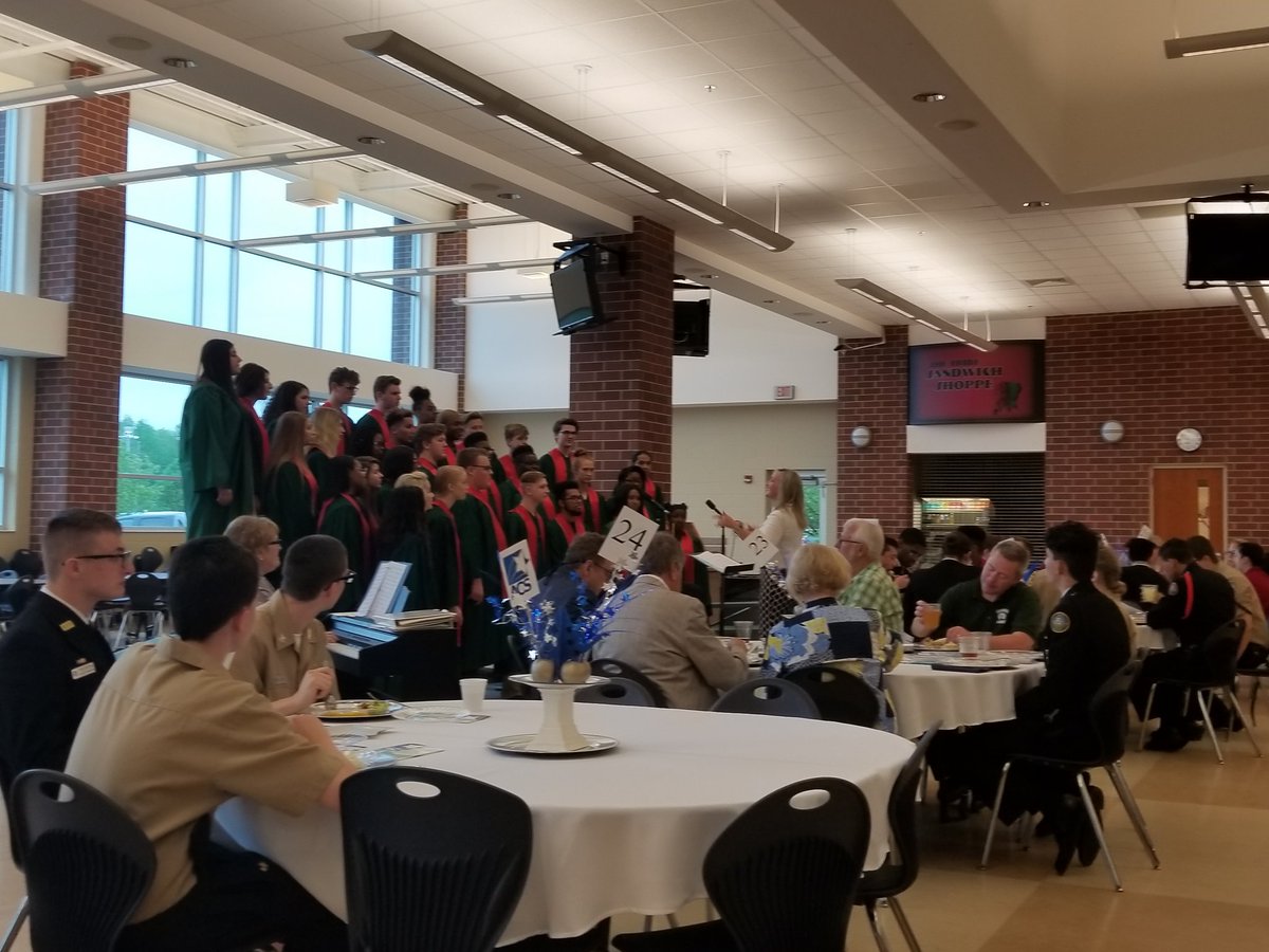 drkellydurr's tweet photo. ACS Hall of Fame Ceremony! Congratulations to all the new Hall of Fame members! #ACSMovingForward #ACSalumni https://t.co/mFA2OiHE1e