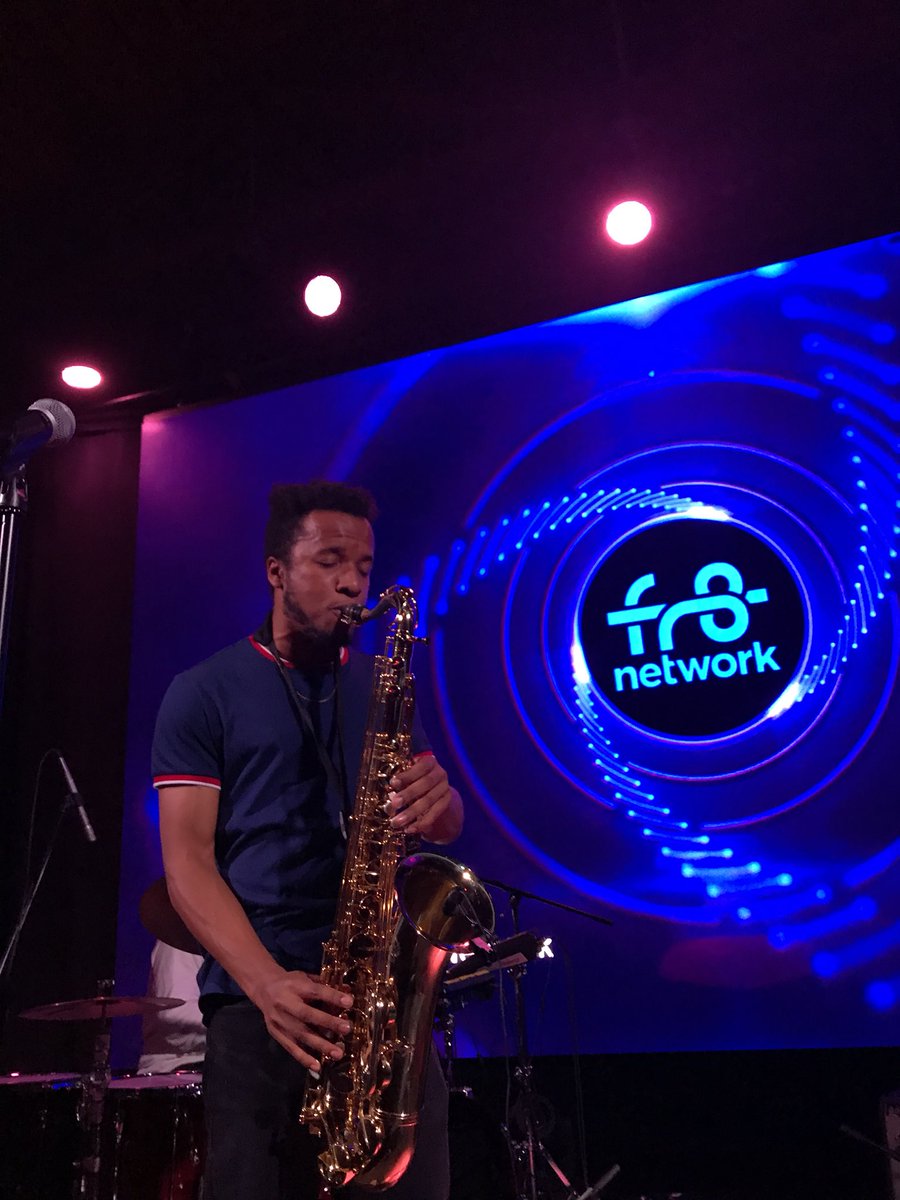 Prefixmag tweet media