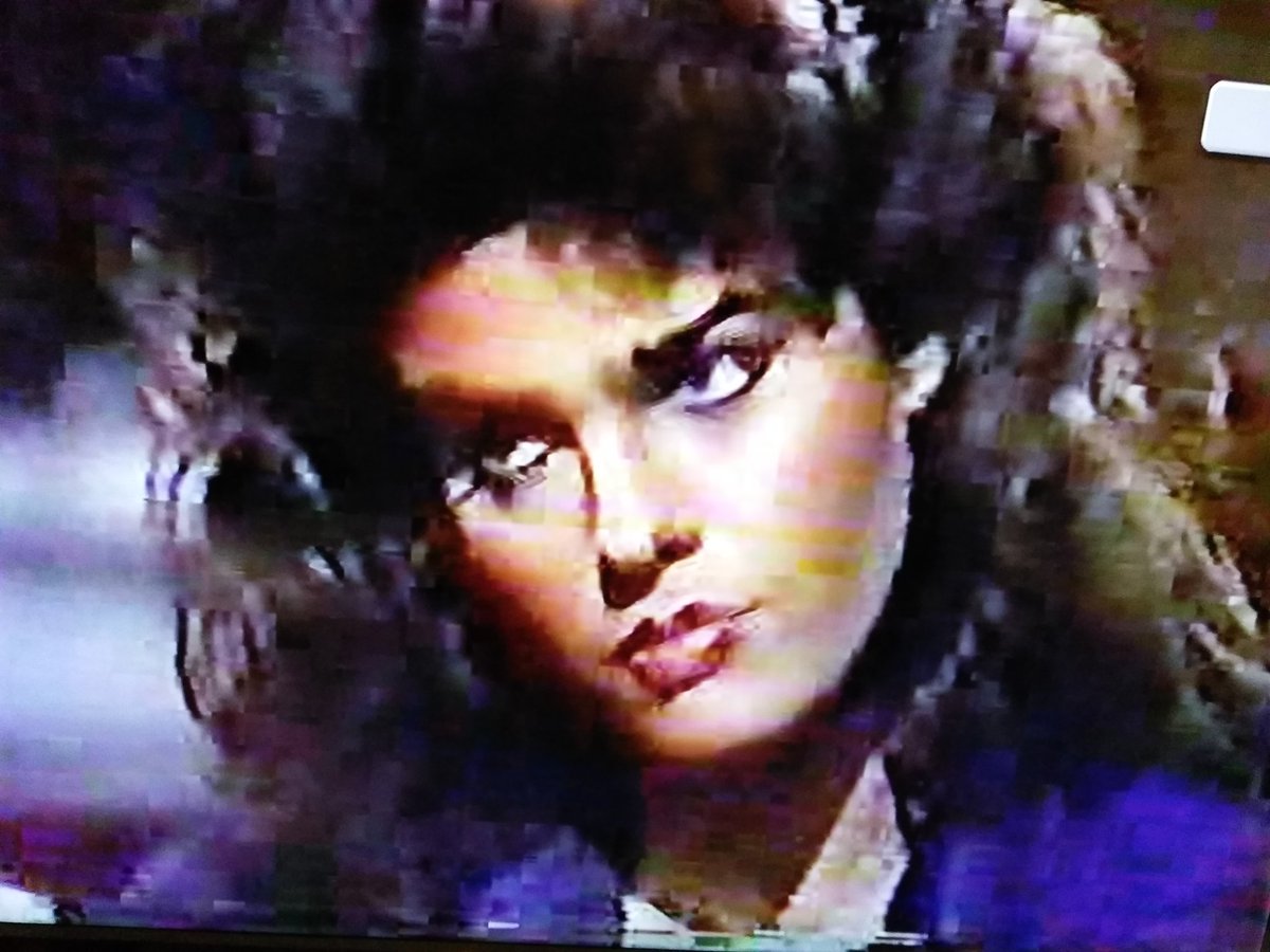spoilerfreedays's tweet photo. Bo is getting the eyebrow. #days1983 https://t.co/yIhafHOVgD
