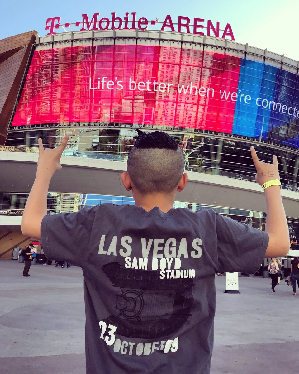 BADudeJacob's tweet photo. #U2eiTour LAS VEGAS Night ✌🏼 https://t.co/5wA4Zu62sQ