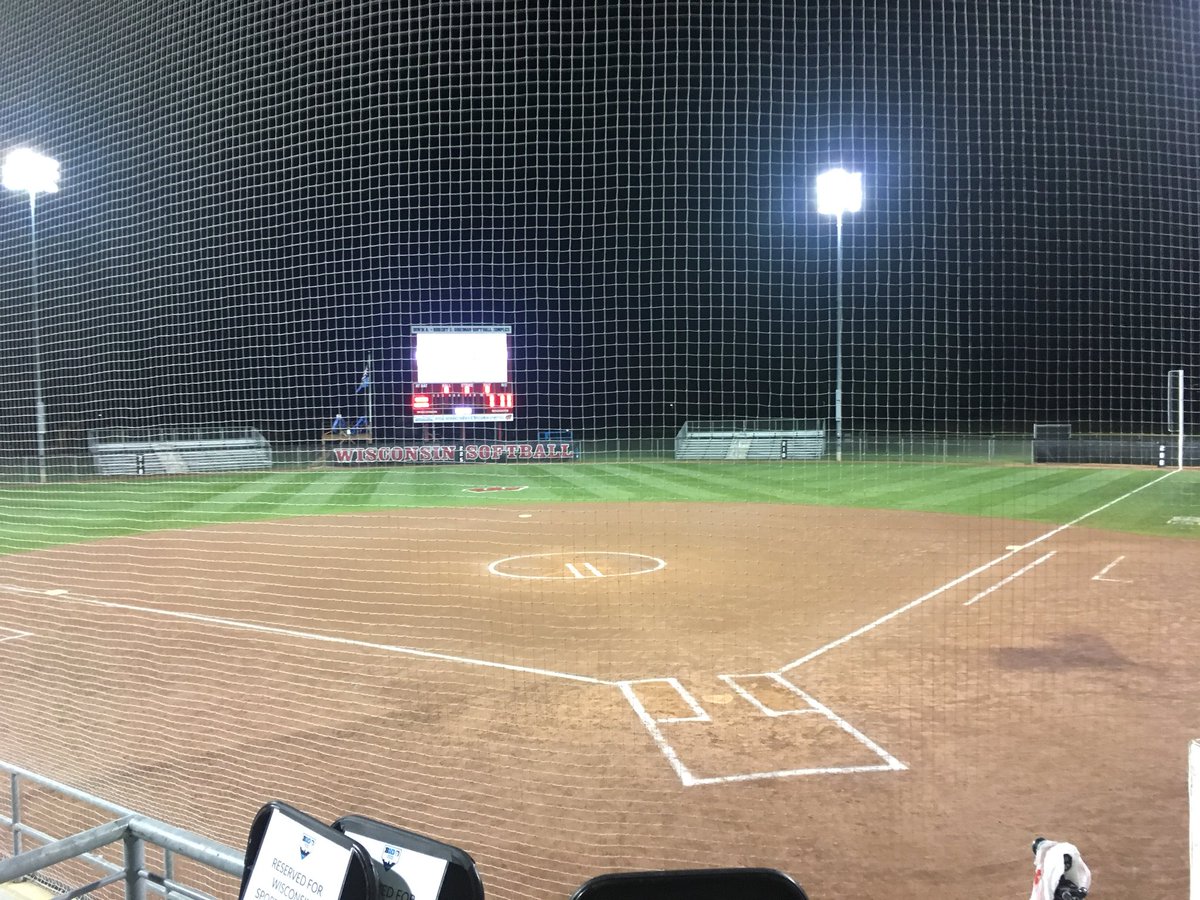GopherSoftball's tweet photo. Tonight‘s championship game has been officially postponed. The #Gophers and Northwestern will meet in the title game tomorrow at 10 a.m. CT on @BigTenNetwork https://t.co/eMD9FO1kCR