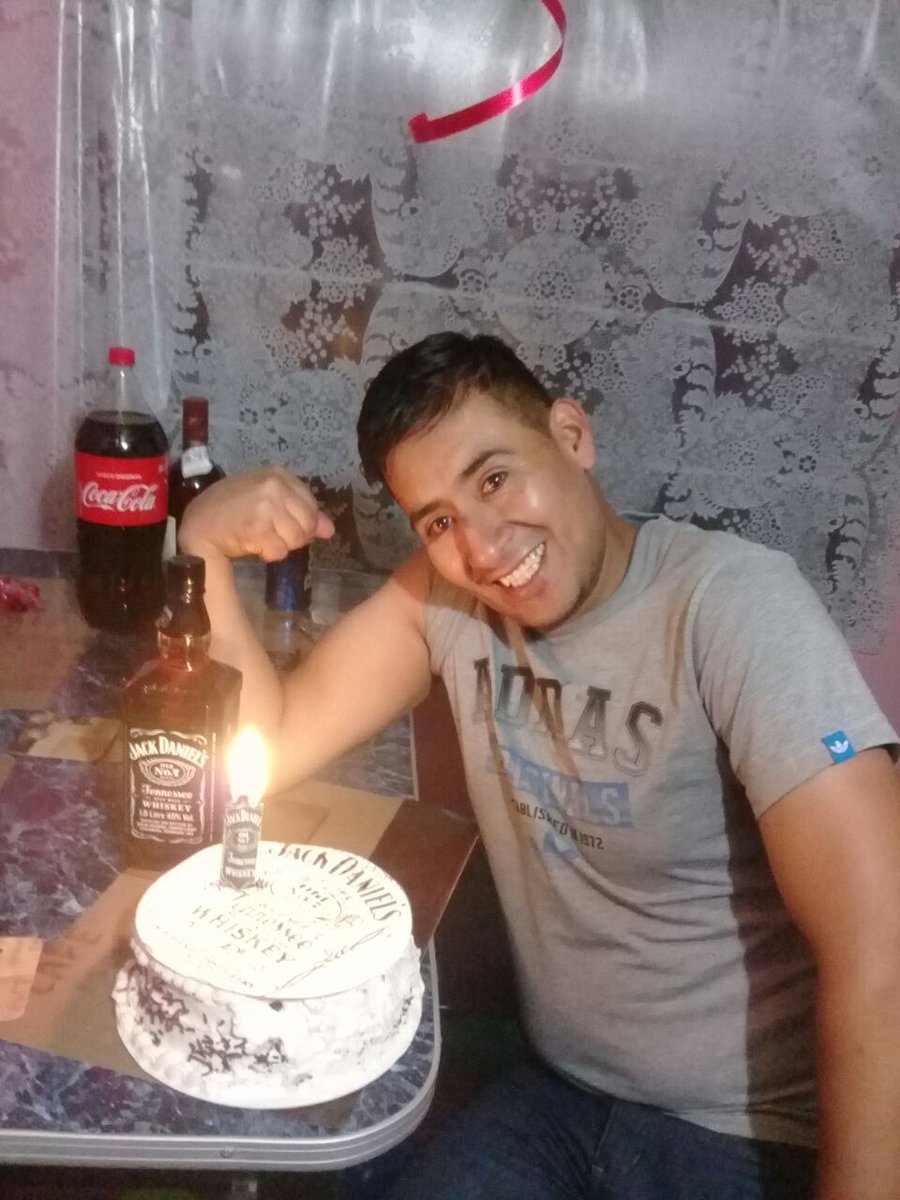 JoseMenaPinto's tweet photo. Felicidades a mi krnal https://t.co/A0IwO6pa31