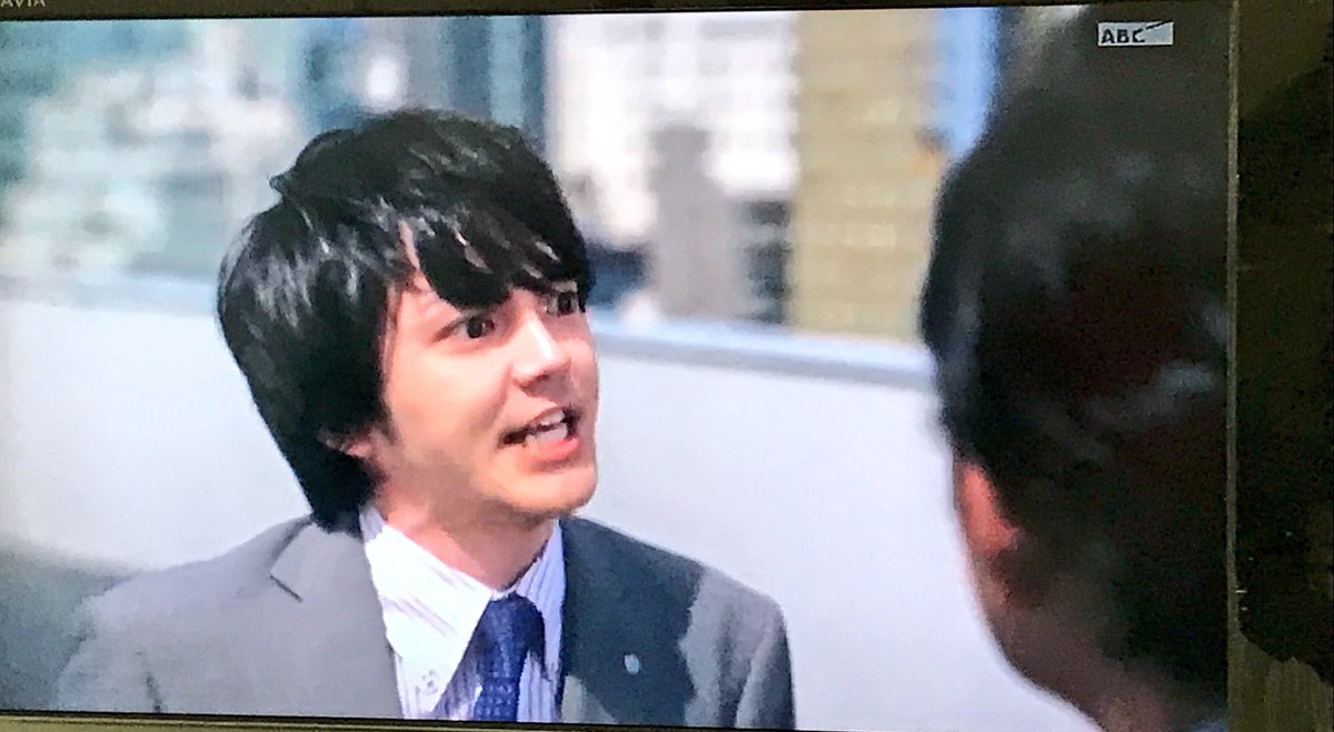 oslove_ri's tweet photo. ちょっと！！！今更だけど、牧たんが言ってる春たんの悪いところ8個目の「改札に引っかかる」はスキマスイッチの歌のMVに出てた田中圭くんのことなんじゃん！！どこにそんな的確なシーンあったんだろう？と思ってたんだよな〜！！ #おっさんずラブ https://t.co/l9eLYb9zjN