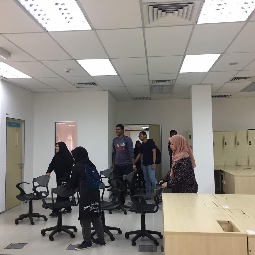 kictfypshowcase's tweet photo. [LIVE UPDATE]
Preparation for big day !!! #FYPShowcase #FYP1718 https://t.co/M2Kz4Iqh56