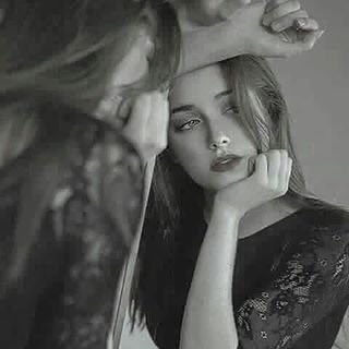 أحياناً غياب شـخـص واحد عن عالمـك كفـيل ليشـعرك بـغياب كل العالم ..✍🏻