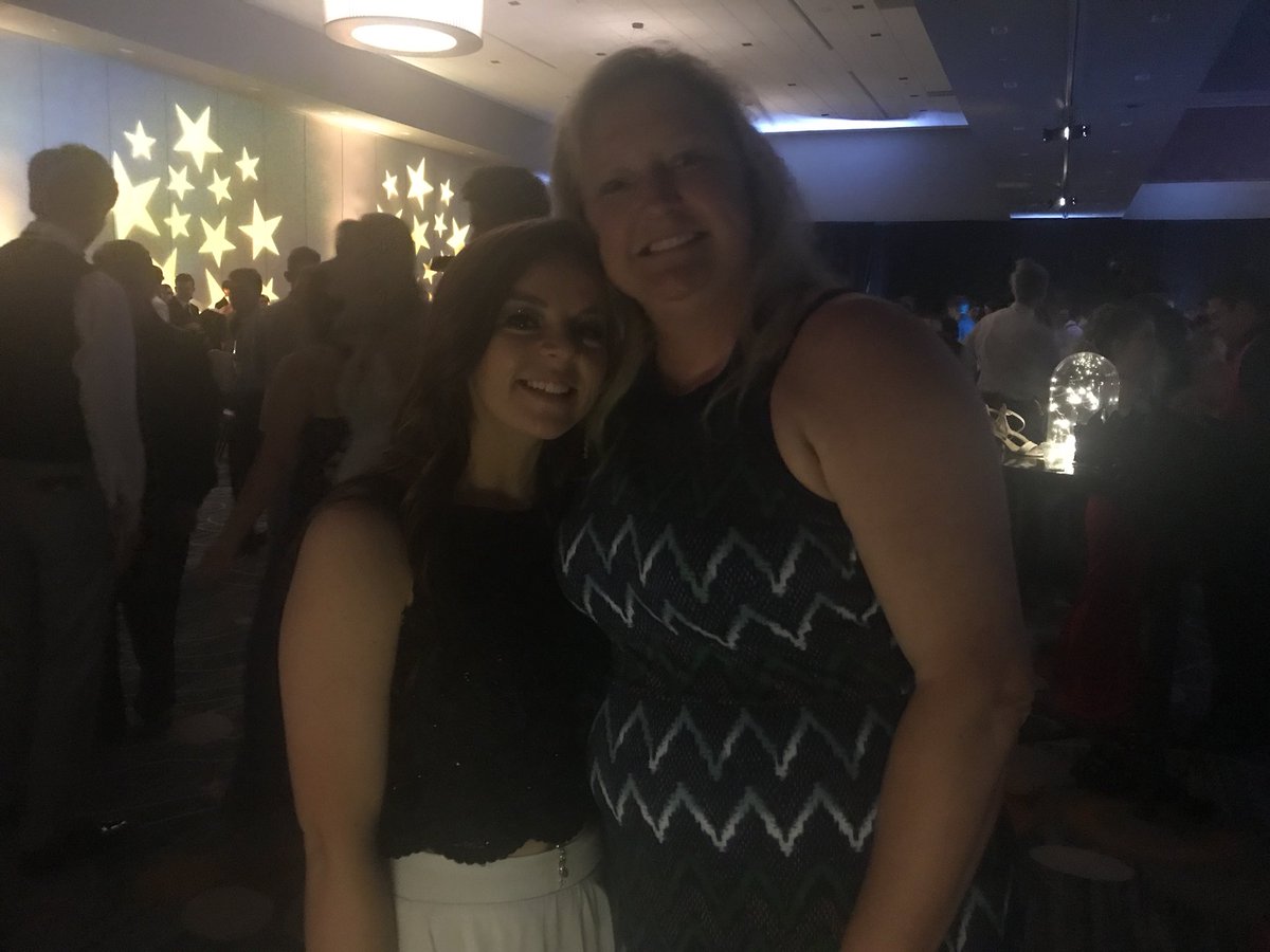 lauradleebrown's tweet photo. @lh_prom https://t.co/kI55YbH3XG