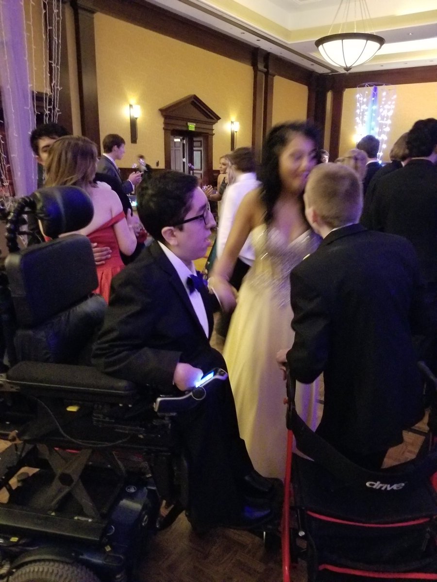 GhsRise's tweet photo. Look who found a cozy corner of the dance floor... #ghsunity #gvineprom https://t.co/WodJtu43LI