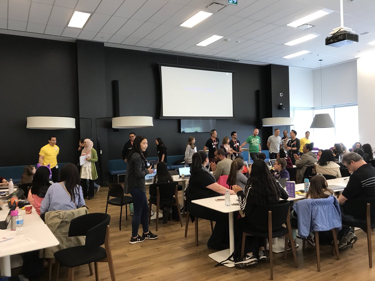 juliebeyondyyz's tweet photo. Basking in the afterglow of #glcCodeday βΊοΈ Incredibly proud to be part of @learningcode family & positively impacting our technology education for our vibrant & brilliant young girls in #YorkRegion #Innovators #empoweringfemales #codinginCanada https://t.co/ouabIqpgpT
