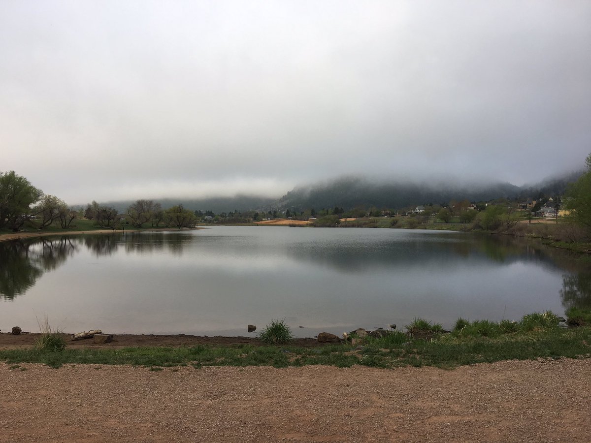 chena2Bfit's tweet image. #coloradorunningviews #coloradotrails #fog #lake #running #halfmarathontraining