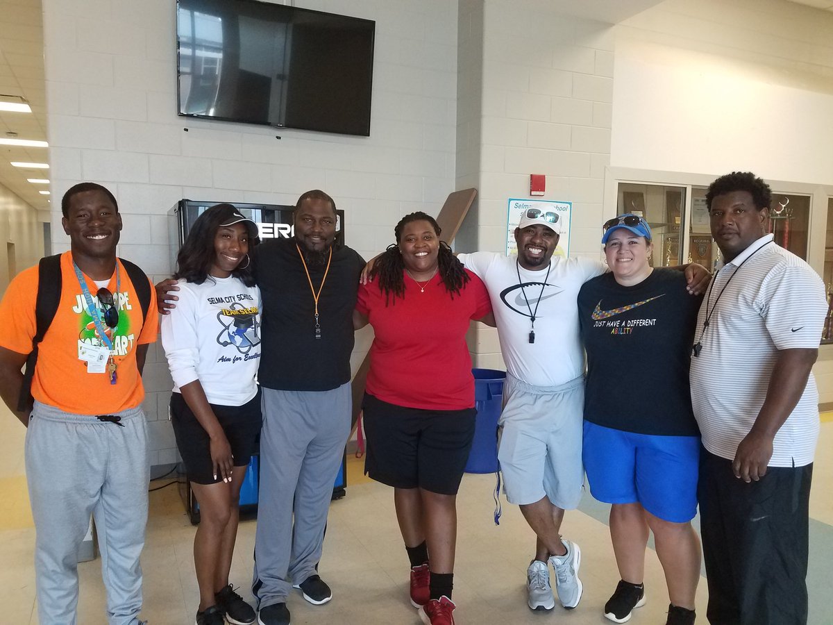 jillburt83's tweet photo. @DrAvisW @SelmaSchools @SHSMightySaints @SchoolDiscovery @SkipMoss3 @milests95 @UtseyCH @Eduk8r_Simmons @bookdiva2014 @the_clark405 I have mostly enjoyed the success and positive changes that have started taking place for OUR STUDENTS! I have the best students and awesome coworkers. Excited to plan for an even better next year! #TeamselmaSPED #teamselmaPhysEd https://t.co/vShSU8hmcf