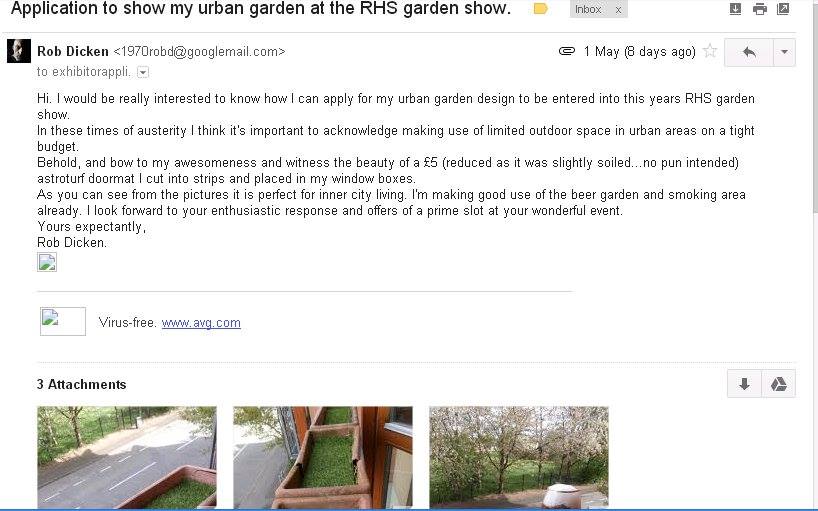1970RobD's tweet photo. Yes. I did astroturf my window boxes.
Yes. I did also e-mail The Chelsea Garden show to apply for it to be exhibited.
The response from @The_RHS was just beautiful. 
I love the internet I do. https://t.co/1rROQRwc50