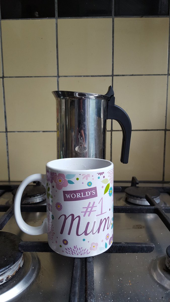 Koffie op bed! #moederdag en gewoon omdat het tijd is om in actie te komen! Drukke zondag..