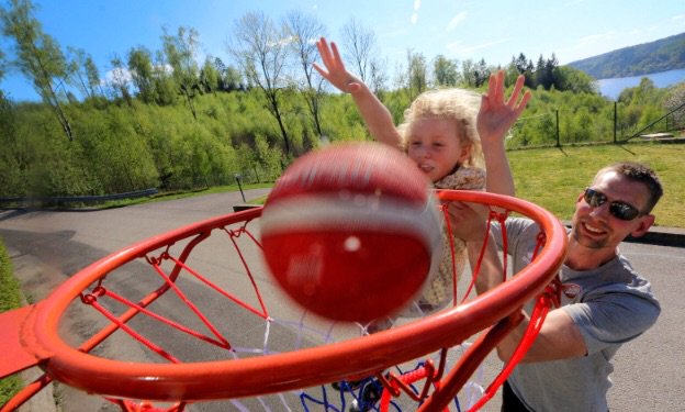 Han har ätit pannbiff med Scottie Pippen, tagit guld med Sundsvall och blivit en stor profil i Boråshallen. Dags att summera Mike Palms karriär. bt.se/sport/guldet-o…