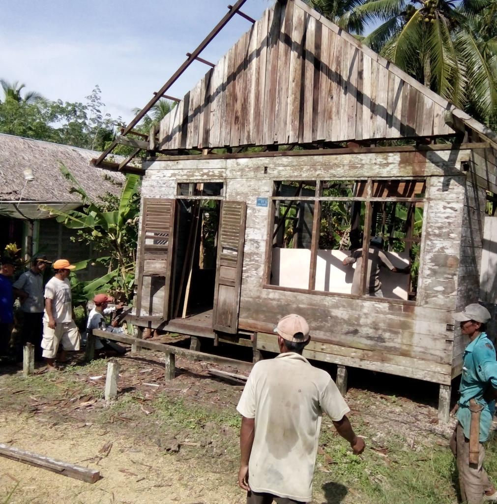 andriPAN86's tweet photo. Tim KlayaPAN yg di bina oleh bang Guntur,https://t.co/WbZVTil4Oa, melakukan bedah rumah bapak Mohtar di desa Mulia.@ZUL_Hasan @eddy_soeparno @AstoRiskon @GunturPmk @diman_bang @InfoMPRRI
#AdminAndriSaputra
#PANOptim12
#GunturHaraPANMasyarakat
#ForDPRRI https://t.co/1KUgkhDIuv
