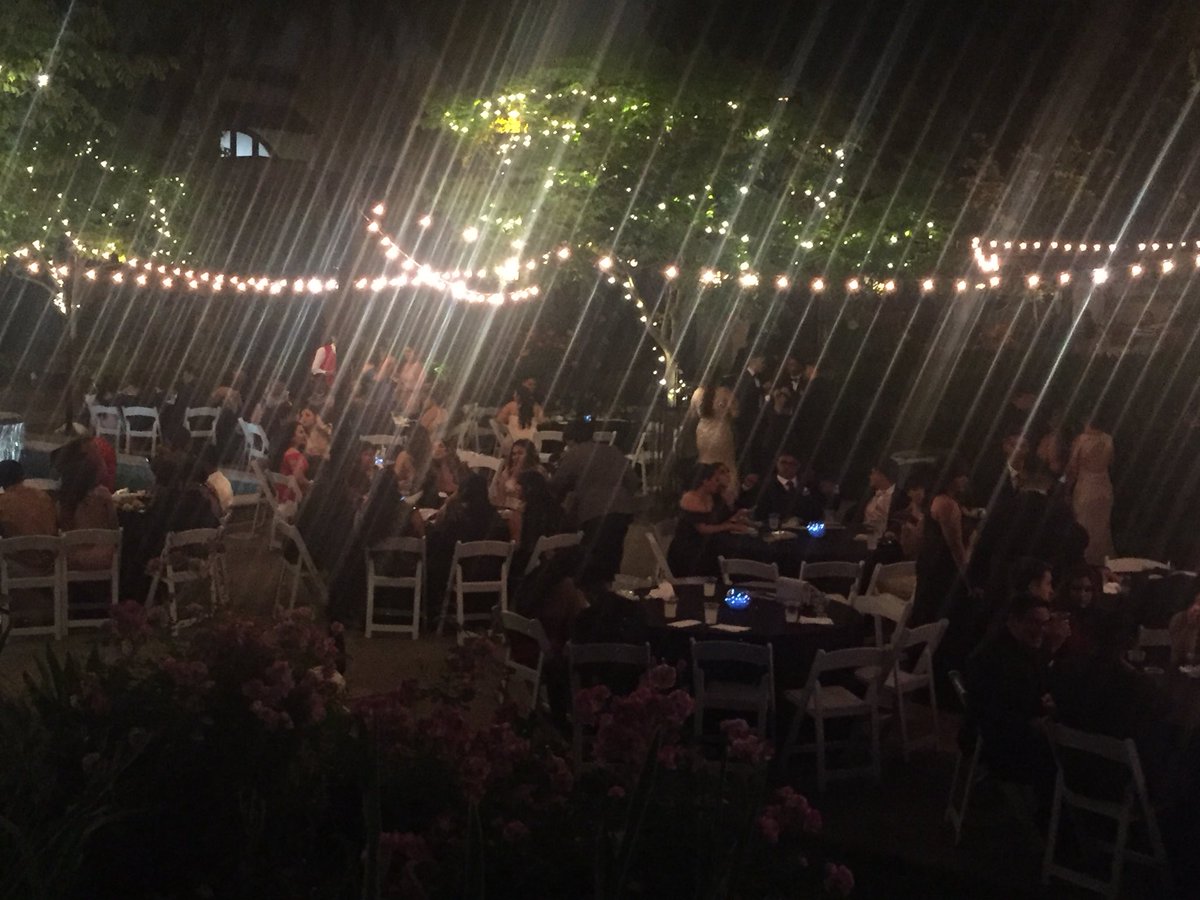 lhs_knights's tweet photo. Lynwood High Prom! https://t.co/IoixMVVHpn