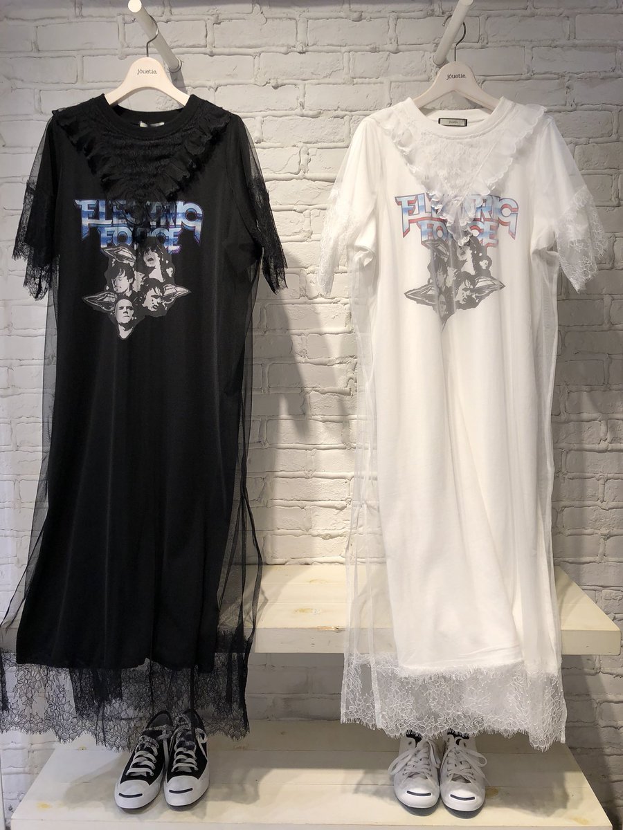 Jouetie Hepfive على تويتر Hot Item リメイクロングロックtワンピ Blk O Wht 7 000 Tax Jouetieらしいデザインが可愛いリメイクライクワンピース ロックなプリントにレースの合わせが 1枚で存在感抜群のアイテムです Jouetie T Co