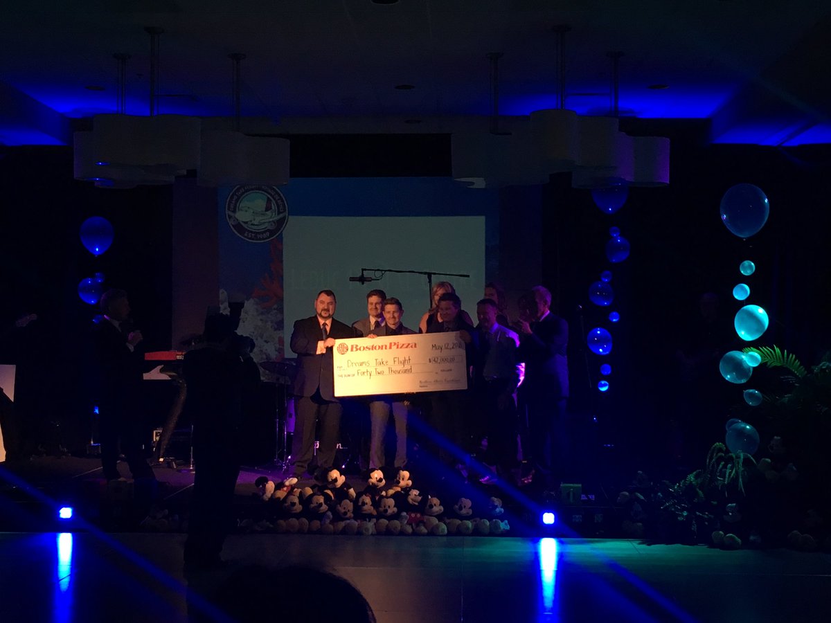 Dreams_YEG's tweet photo. That’s a cheque for $42,000!!! Thank you @BostonPizzaNA! #incredible #yeg #dreamstakeflight #dreamsgala2018 #seaofdreams https://t.co/55JBWWyqiZ