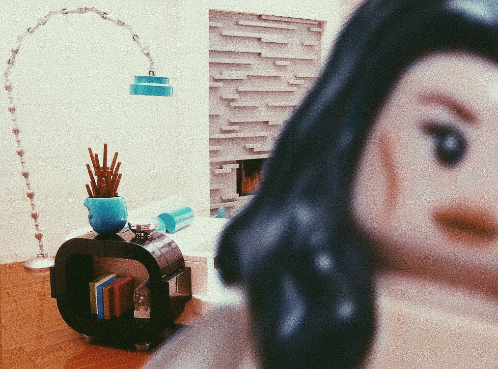 LegoKimKardash's tweet photo. out of focus . https://t.co/mWhlsRdcTG