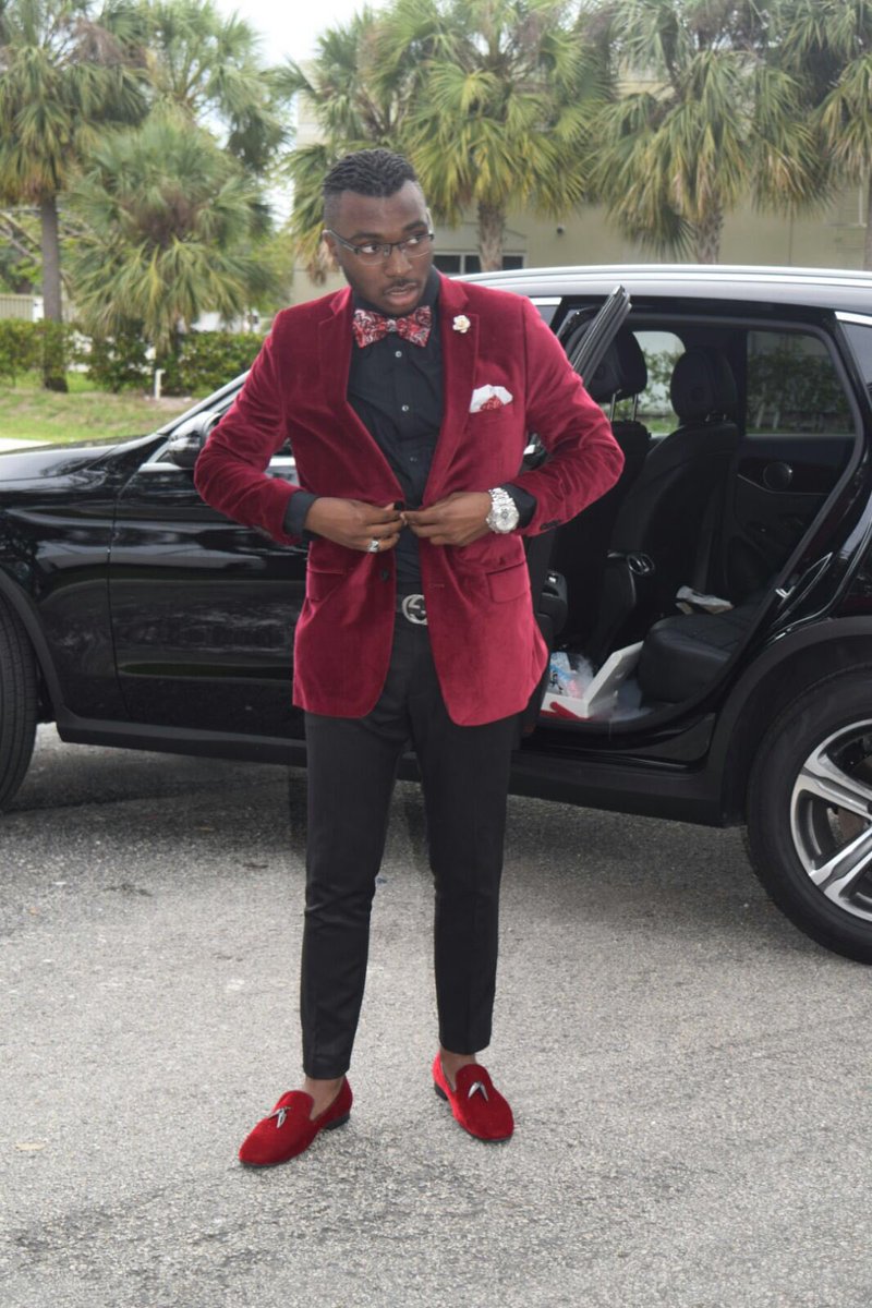 lostprxphet's tweet image. I came in to win, I guess I gotta change my name to King Kobi 😈🔥👑 #DBHSExperience