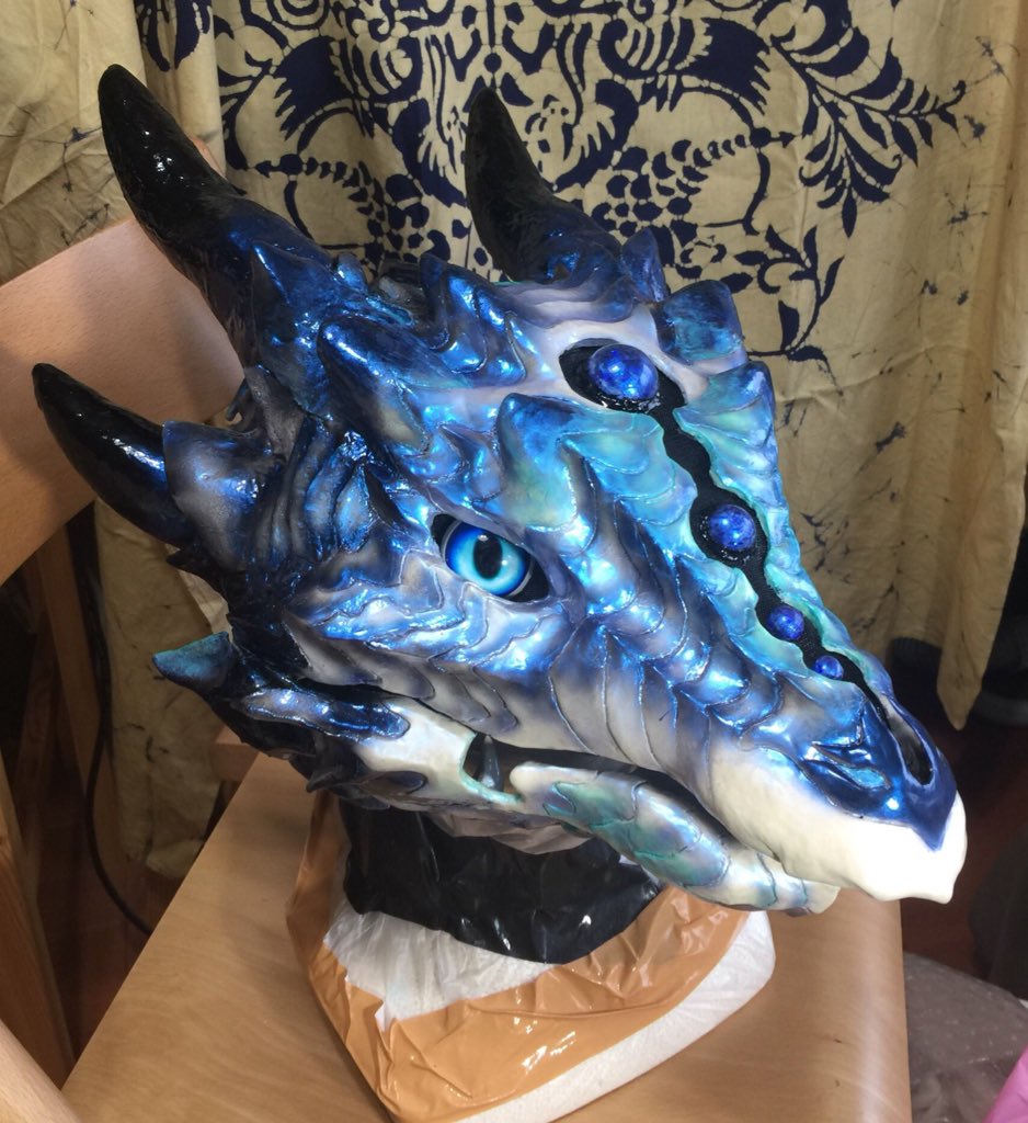 lutamesta's tweet photo. 甲殻ばきばきドラゴンちゃんヘッド(ようやく)できましたー！！！
15:30ごろデザフェス会場着く予定で、行くとこ行ったら出しますね〜よろしくです！ https://t.co/Cxz5hMmxuo
