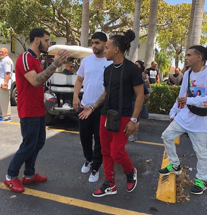 _6enz's tweet photo. Anuel esta libre chorre cabroness #LosIlluminantis #fuegopalacalle🔥 https://t.co/AttT9hOkZL