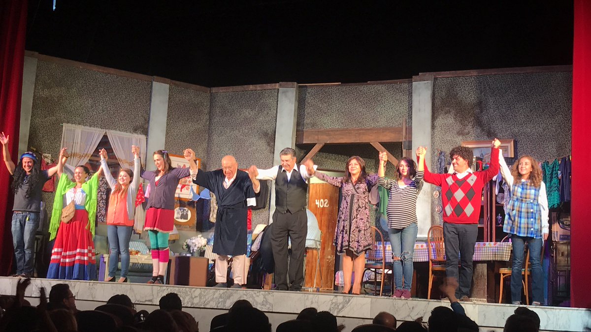 fabipop1's tweet photo. Gran función de @lafamiliadediez en el Teatro las Torres de Satélite con teatro lleno , gracias por una increíble función @MarianabotasL @RICH_MARGALEFF @DannyLujan @Segura_Jessica @MoisesIvanMora @Marifergarcia88 @mariana_avila_ https://t.co/D0ZUhYvrt0