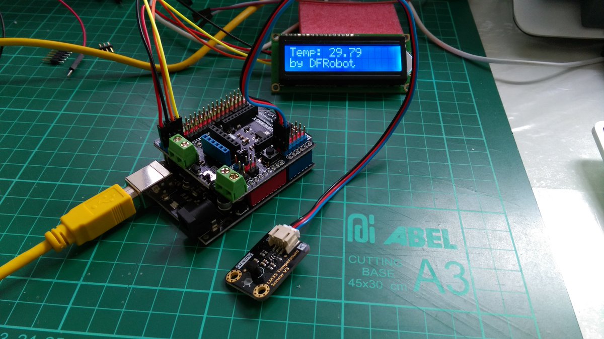onlinelabseries's tweet photo. #DFRduinoUno + #IOExpansionShieldv71 + #LM35 + #LCD + #PlatformIO = Generating New Ideas #projectideas #onlinelabseries @dfrobotcn @PlatformIO_Org #livelabsessions #productshowcase #upcoming #electronics #sensors https://t.co/z49V9sioWT