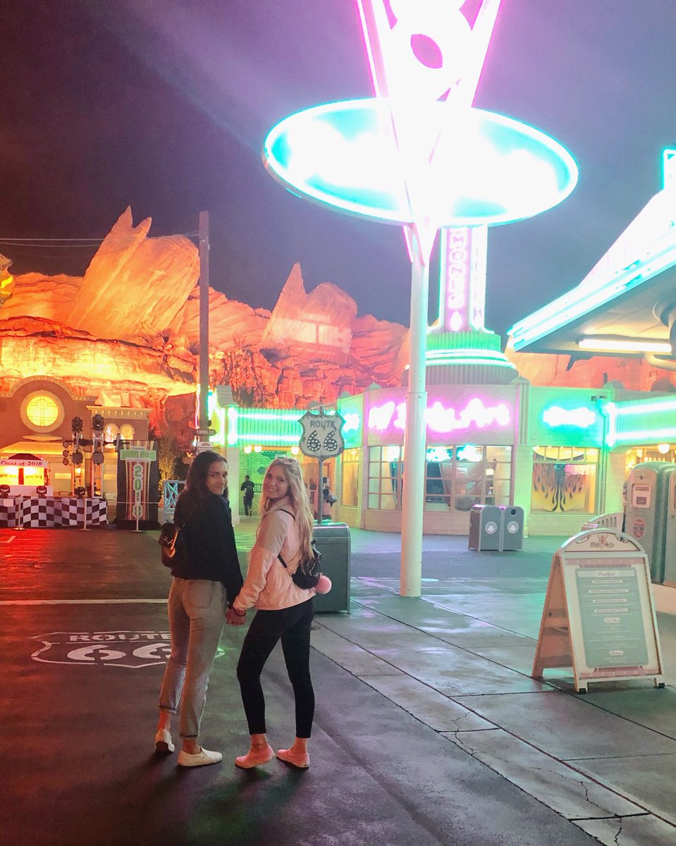 samichedester's tweet photo. No better way to end senior year than at Disney land with the best people!!!💫🎓🎆 #disneygradnite https://t.co/71HAIYPN0d