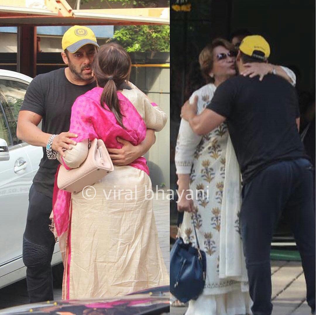 SalmansDynamite's tweet photo. Happy #MothersDay https://t.co/YAw1rDR2xk