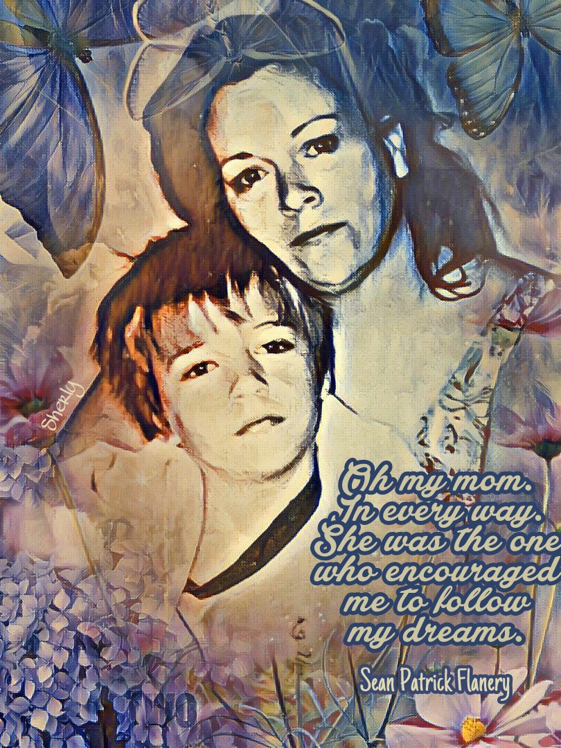 Sherly_Dixon's tweet photo. "Oh my mom. In every way. She was the one who encouraged me to follow my dreams." @seanflanery 💖 #SeanPatrickFlanery #HappyMothersDay #MomIsAlwaysMom #love #mom https://t.co/9r5rVg6JoY