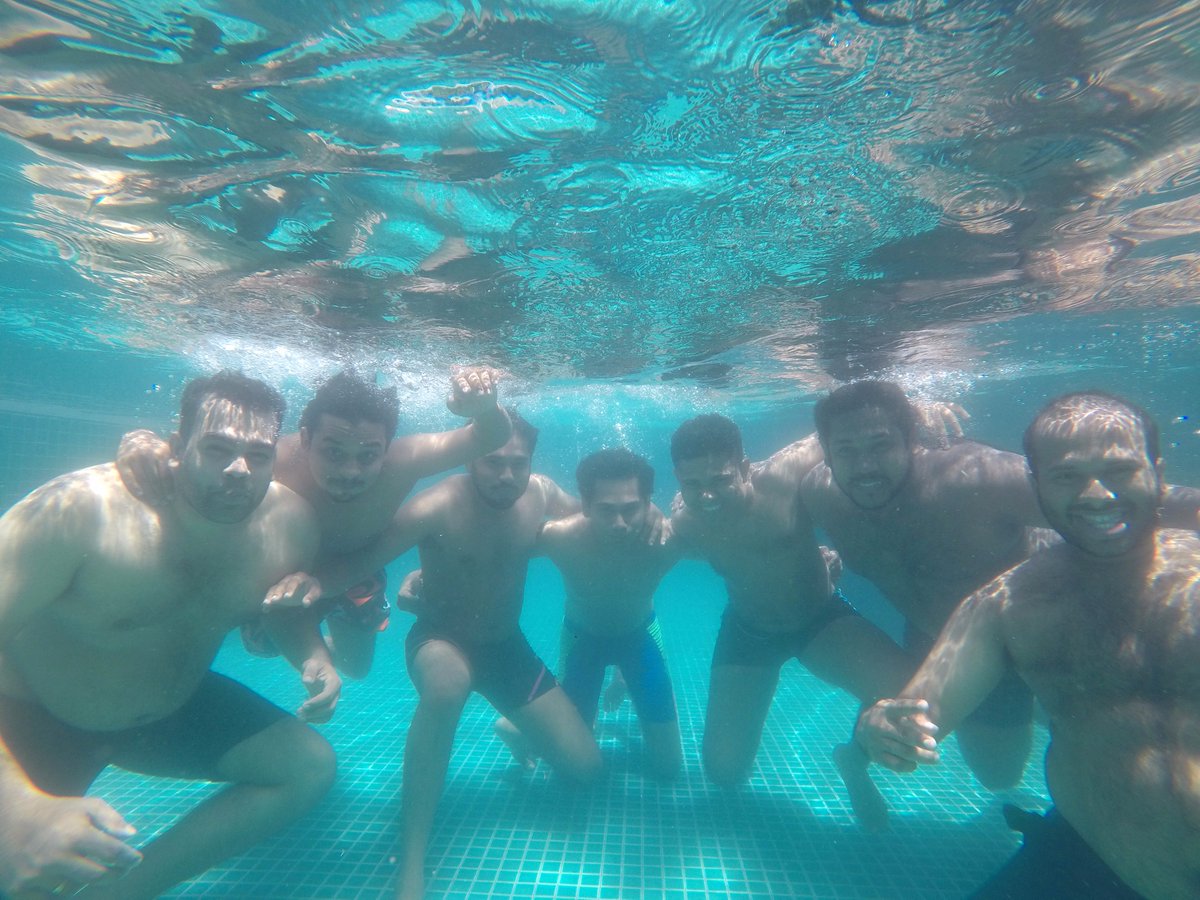 TheFullSt0p's tweet photo. New #Header. #UnderWater #GoProHERO5 #AyanaVilla https://t.co/d2ghA0215y