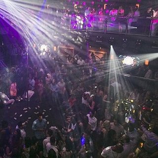 AlSelvaggio's tweet photo. Fiebre del sábado noche. #miami https://t.co/tBq4aMR0sc