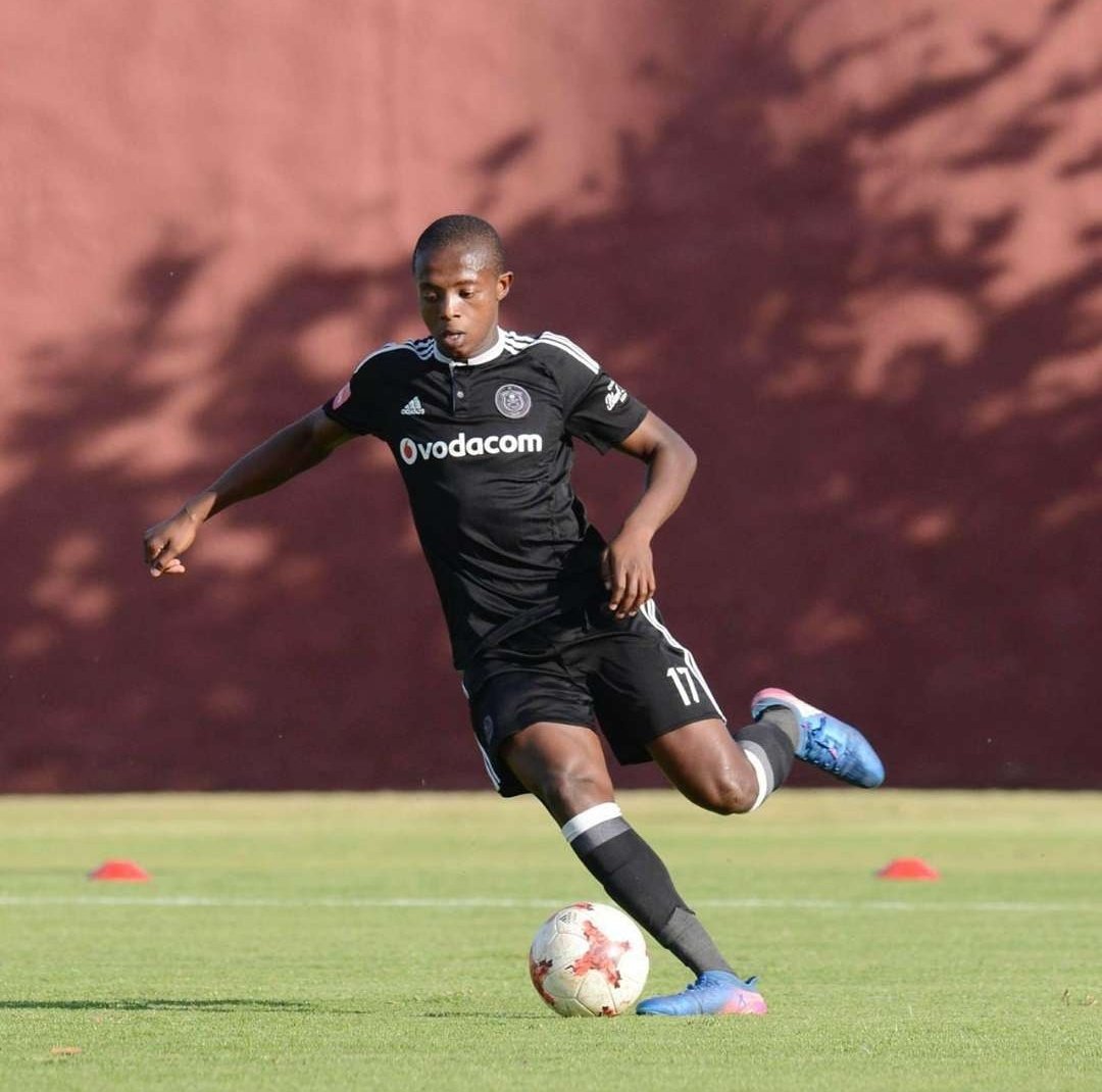 LitSego's tweet photo. If his #ProjectXRio🇧🇷
journey is anything to go by, Zakhele Lepasa needs to be protected. Goal scoring machine this. 🥅 https://t.co/UD75RktctC