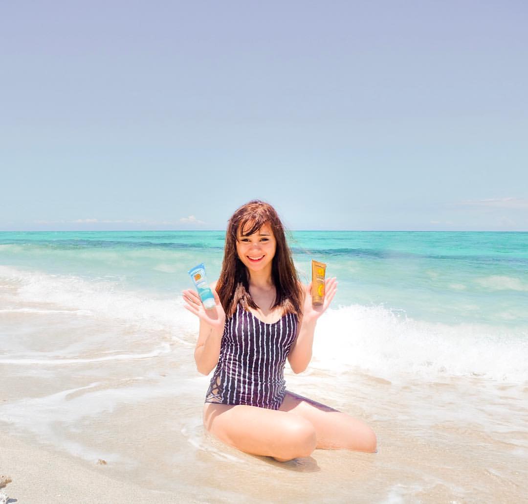 JoanaHipsters's tweet photo. #Repost @iamjoanajaneh
・・・
Not afraid of enjoying the beach even under the sun, thank you @dermplus for protecting my skin from harmful rays. #summerready #dermplusph #dermplusspfpatrol https://t.co/Fh7ICSsFDH