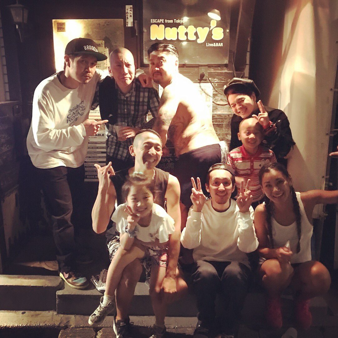 xxx3906xxx's tweet image. "KLUB TROPICANA"
.
ありがとうございました。
.
なんまら楽しかった。
.
来週末はKEMURIツアーさいたま編👉UP&amp;amp;UP👉竜平会で遊んでくださいね👅💫
.
#rudebones #thrh #tropicalgorilla  #seekanddestroy #竜平会 #nuttys