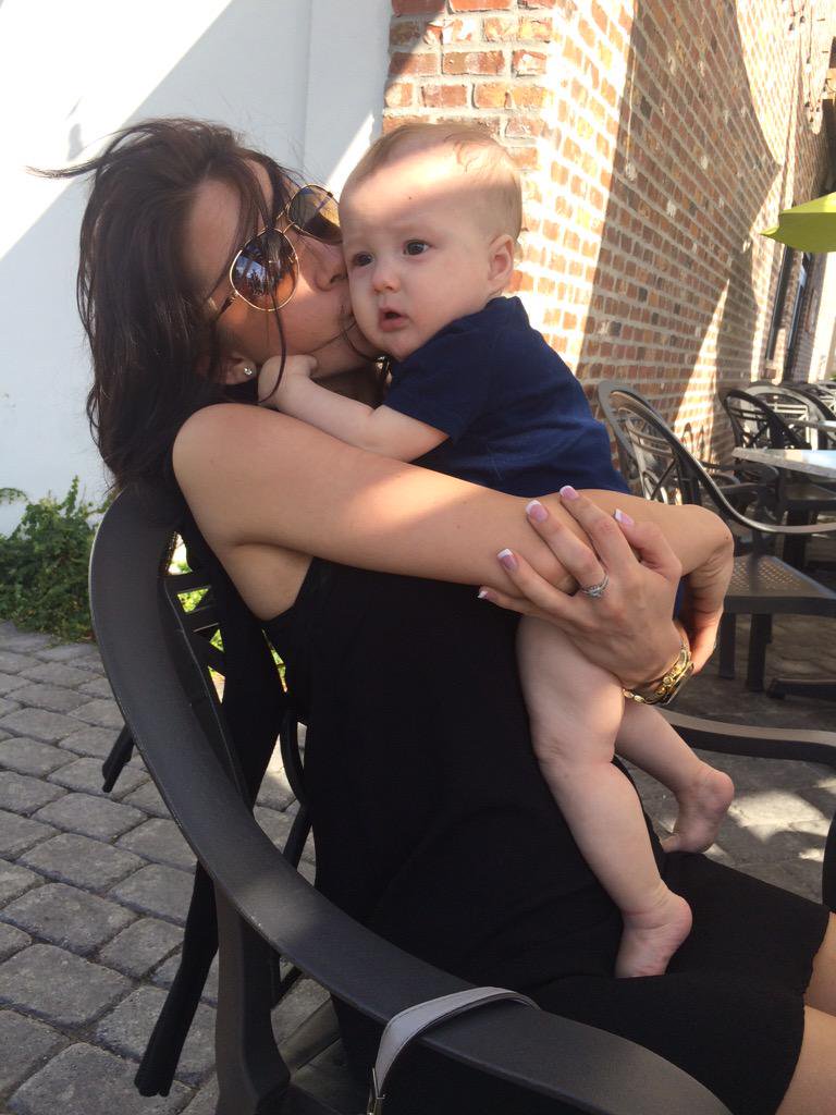ambtrends_live's tweet photo. This is why I say #MamaThankYou 💓💓 https://t.co/ub4Ds846Sr