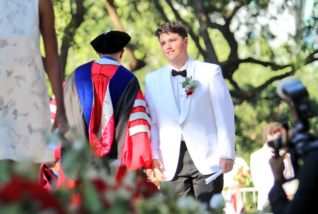 MarleneNavor's tweet photo. Congratulations to our CofC Athletics Communications graduates Michael Wiser (Marketing/Studio Art) and Grace Adam (Marketing) #CofC2018 π
Go out there and do amazing things! https://t.co/NWg9VRcNzr