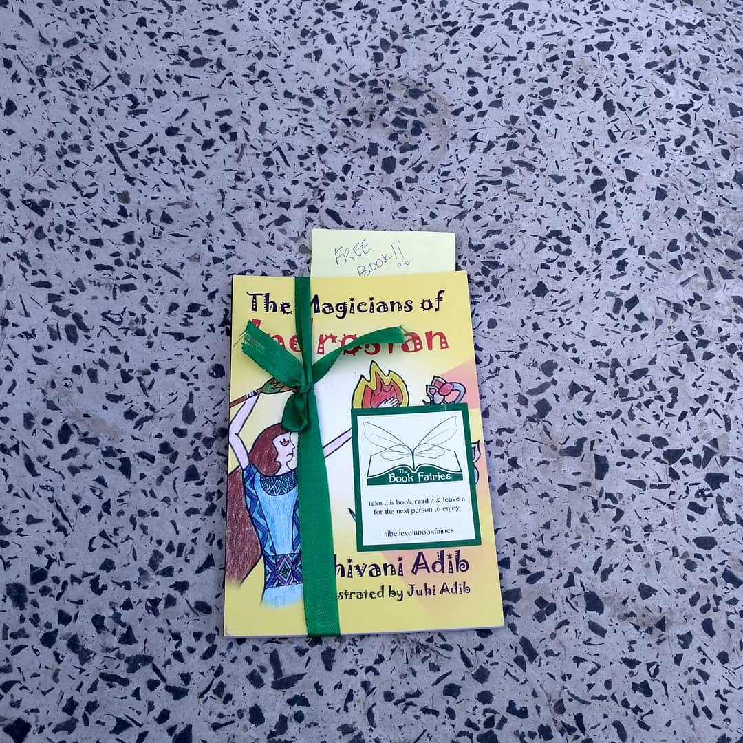 bookfairies_ind's tweet photo. Yesterday was public parks and garden day and our Indore fairy dropped this beautifully illustrated book at a neighborhood garden in Scheme 55!

#ibelieveinbookfairies #themagicianeofindrostan #shivaniadib https://t.co/tW6voV6YXB