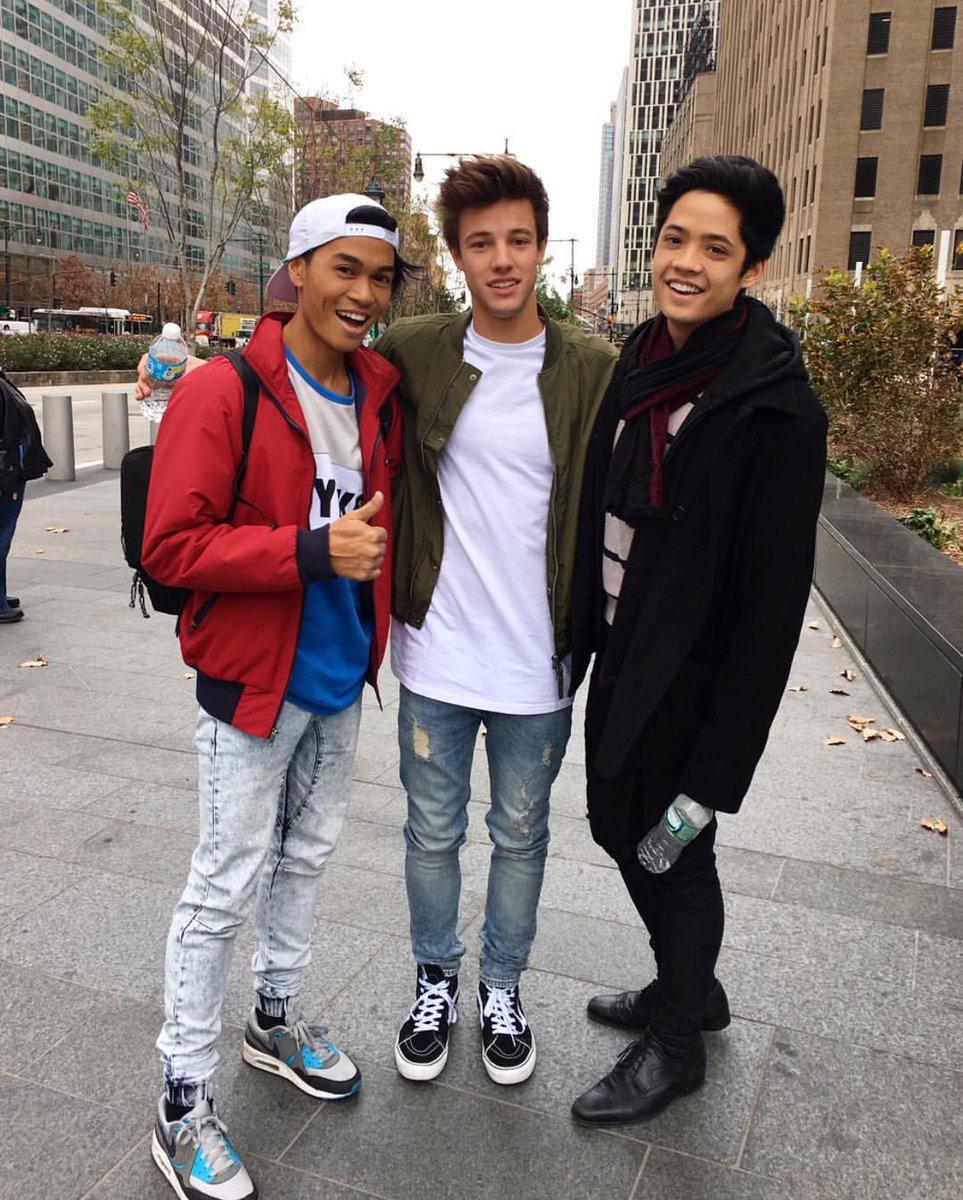 VROmusic's tweet photo. before this day ends, shout out to one of my best friends @TraceGaynor, happy 16th bday u r now my age when we started on @thesingoff😂 Crzy how time flies, couldn’t imagine the past 5 years w/o u &amp; all the amazing things we’ve got to experience w @TheFilharmonic💙ENJOY UR DAY https://t.co/XEeB4hI69R