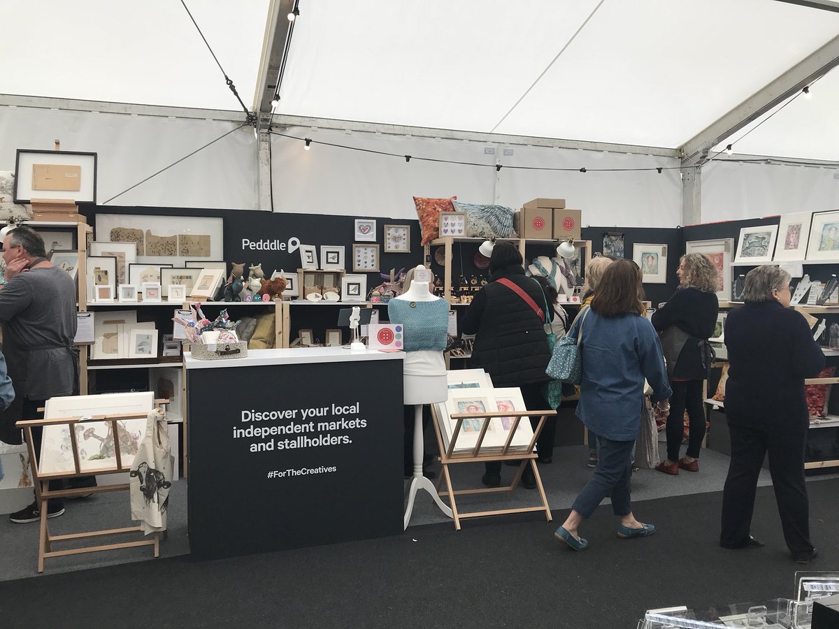 PedddleUK's tweet photo. Another fun filled day yesterday @HandmadeFair and look who we met! 
Thanks to @KeithBrymer for stopping by and having a pic. 

Hope everyone enjoyed their visit. 
#RoundThree #SmallBusiness #shopsmall 💕 https://t.co/qZ1juMm2NM