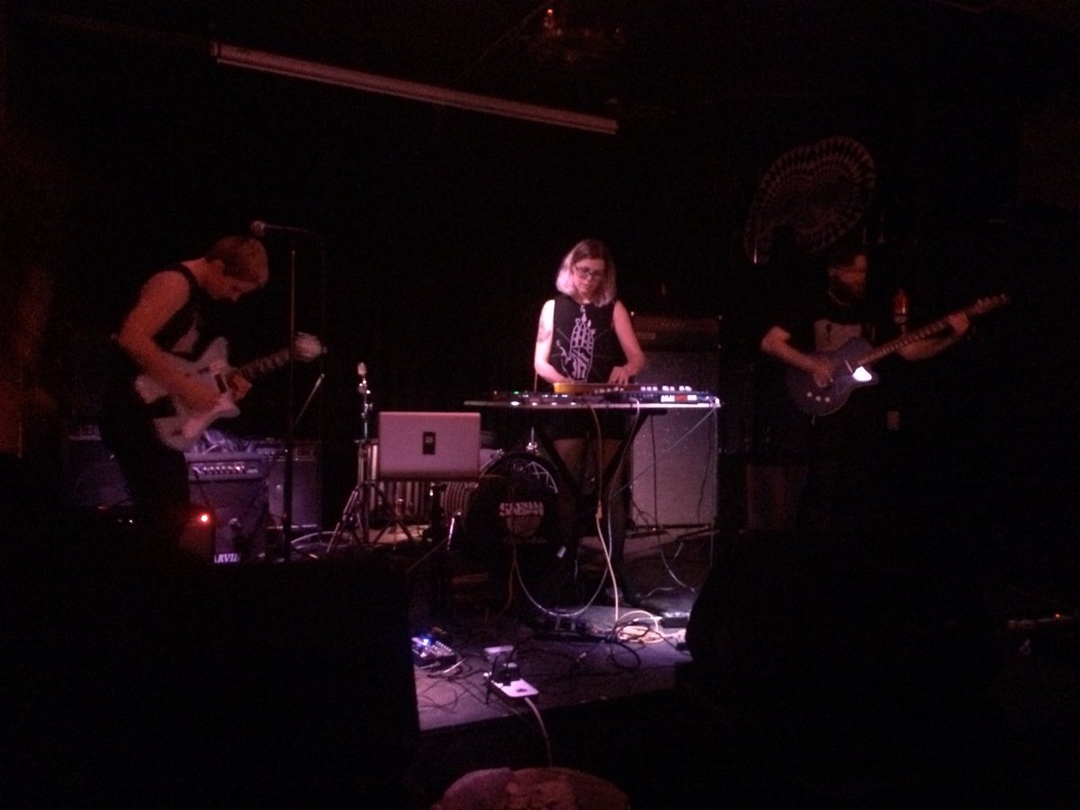 femmecult's tweet photo. @darkswoonpdx Your set was so great!!! #portland #rock #shoegaze #electronic https://t.co/Ysw4zr1ra2
